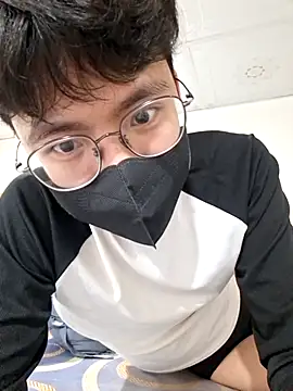 Gwencloudy online show from 02.26.26