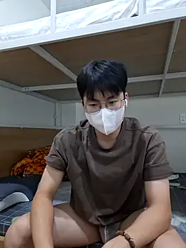 Gwencloudy online show from 07.22.26