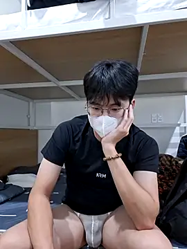 Gwencloudy online show from 07.27.26