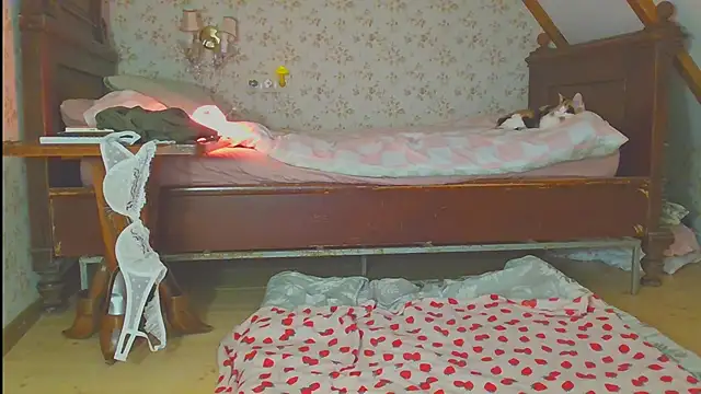 RubyLynxx online show from 12.07.24