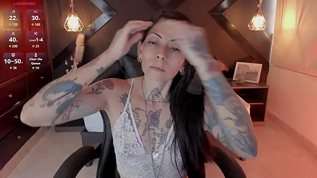 dark gotica online show from 10.28.25