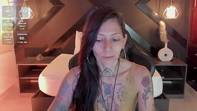 dark gotica online show from 04.17.26