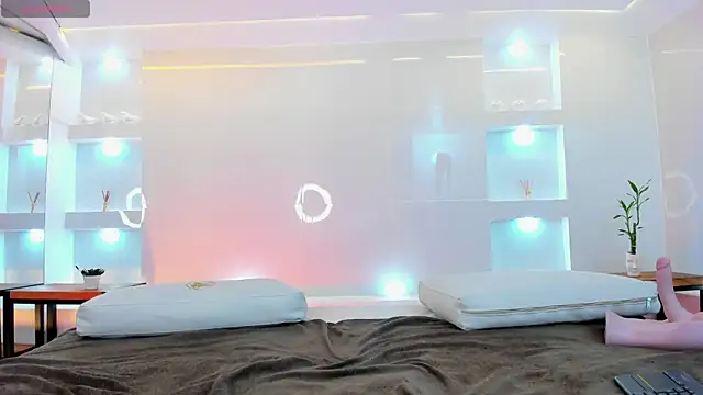 martina mayers online show from 01.28.25