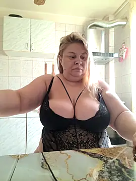 AriannaMilf online show from 10.22.25