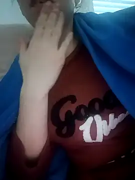 Snapshot of bruna_safadinhaa chatting on 03.15.26 bruna safadinhaa online show from 03.15.26