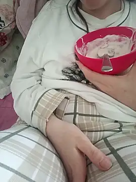 Snapshot of bruna_safadinhaa chatting on 04.16.26 bruna safadinhaa online show from 04.16.26