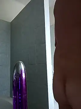 Snapshot of petitpeps84 chatting on 02.12.25 petitpeps84 online show from 02.12.25