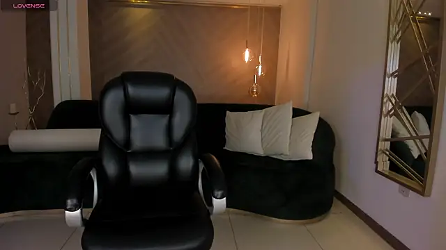 AlessiaCorleone  online show from 10.23.25