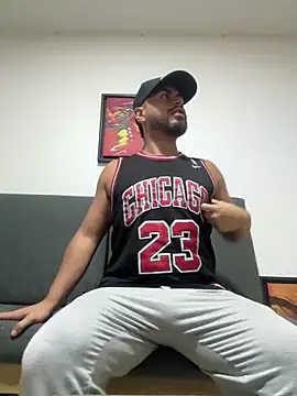 Juan Castano online show from 02.16.25