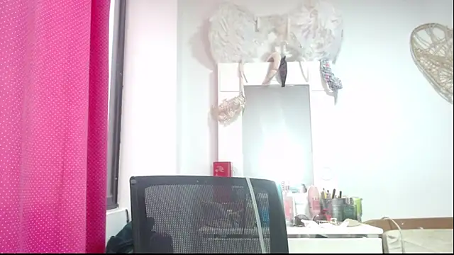 Victoria meester online show from 01.30.25