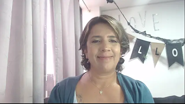 Victoria meester online show from 10.21.25