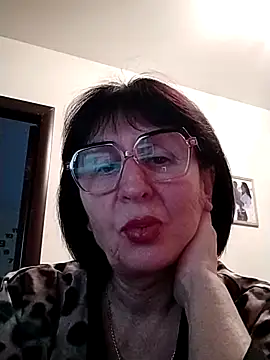 AlbinaXPretty online show from 01.12.25