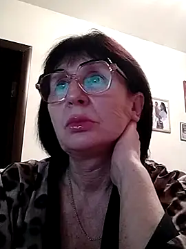 AlbinaXPretty online show from 01.14.25