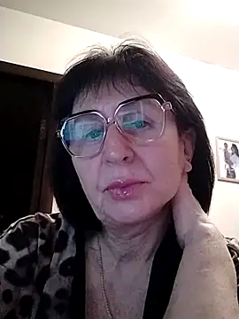 AlbinaXPretty online show from 01.22.25