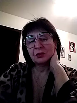 AlbinaXPretty online show from 01.26.25