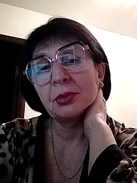 AlbinaXPretty online show from 02.16.25