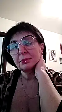 AlbinaXPretty online show from 02.19.25