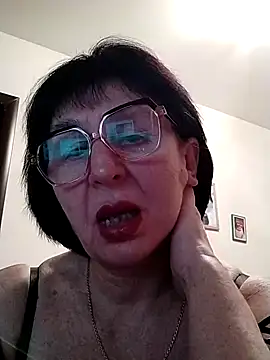 AlbinaXPretty online show from 02.20.25