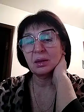 AlbinaXPretty online show from 02.21.25