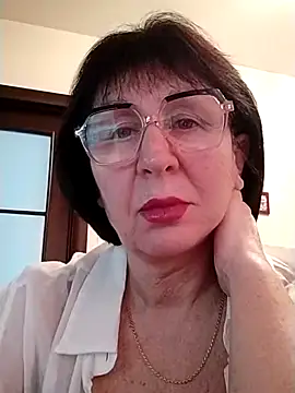 AlbinaXPretty online show from 03.08.25