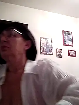 AlbinaXPretty online show from 03.12.25