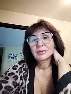 AlbinaXPretty online show from 09.16.25