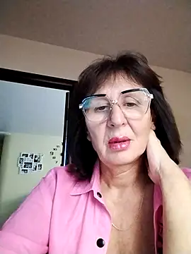 AlbinaXPretty online show from 09.18.25