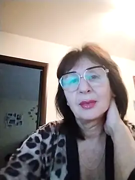 AlbinaXPretty online show from 10.08.25