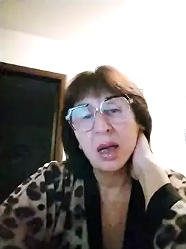 AlbinaXPretty online show from 11.21.25