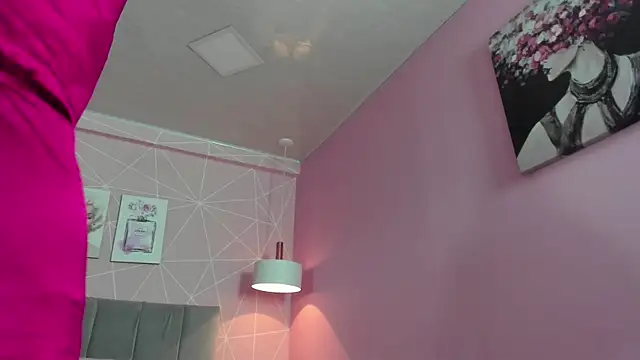 Snapshot of dolly_zoe chatting on 03.13.25 dolly zoe online show from 03.13.25