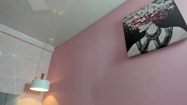 Snapshot of dolly_zoe chatting on 09.23.25 dolly zoe online show from 09.23.25