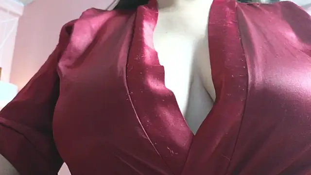 Snapshot of dolly_zoe chatting on 10.08.25 dolly zoe online show from 10.08.25