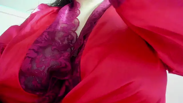 Snapshot of dolly_zoe chatting on 10.24.25 dolly zoe online show from 10.24.25