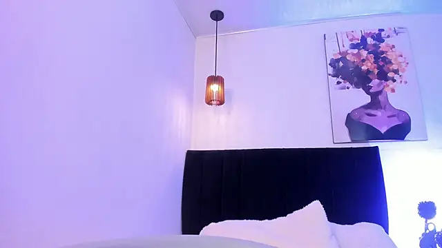 Snapshot of dolly_zoe chatting on 02.12.26 dolly zoe online show from 02.12.26