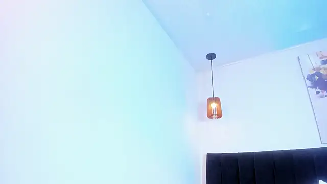 dolly zoe online show from 04.20.26