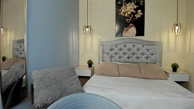 ayshel   online show from 02.20.25