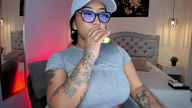 ayshel   online show from 03.20.25