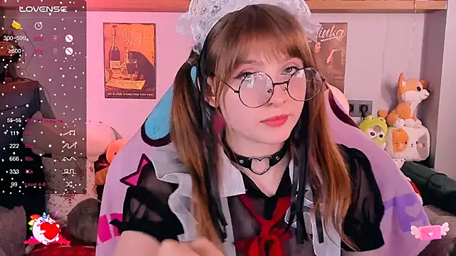 Snapshot of AliceLanley chatting on 12.15.24 AliceLanley online show from 12.15.24