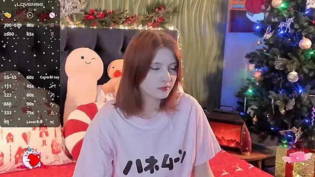 Snapshot of AliceLanley chatting on 12.23.25 AliceLanley online show from 12.23.25