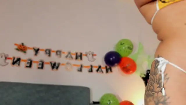 valerycolins online show from 10.22.25