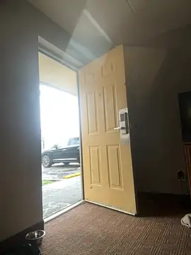 Stressreliever82 online show from 04.04.26