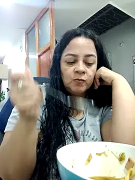 lucia vonne  online show from 12.07.24