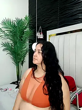 lucia vonne  online show from 01.11.25