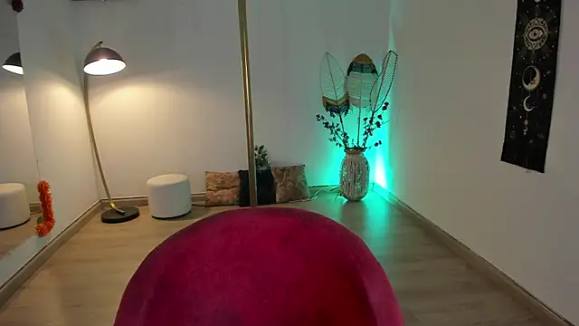 Kat Art online show from 12.24.24