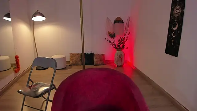 Kat Art online show from 01.14.25