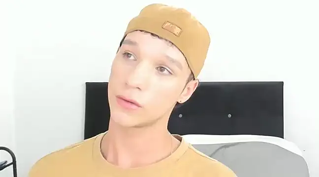 angelcortes online show from 01.04.25