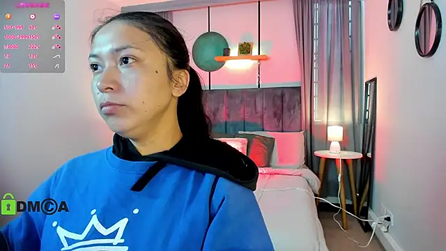 Snapshot of CoralineRicce_ chatting on 09.09.25 CoralineRicce online show from 09.09.25