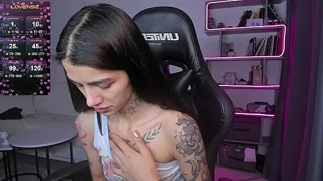 vinkitinkii online show from 01.02.25