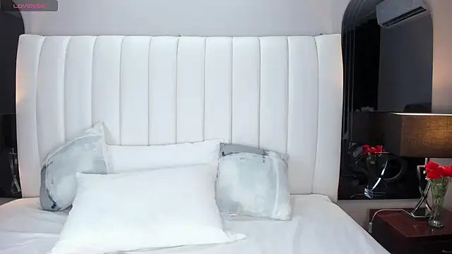 MelanieKlaus online show from 02.22.25