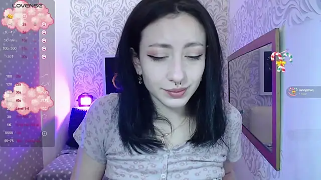 Snapshot of lili_hott63 chatting on 12.26.24 lili hott63 online show from 12.26.24